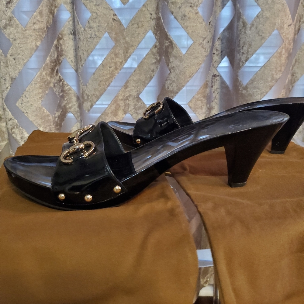 Gucci shoes